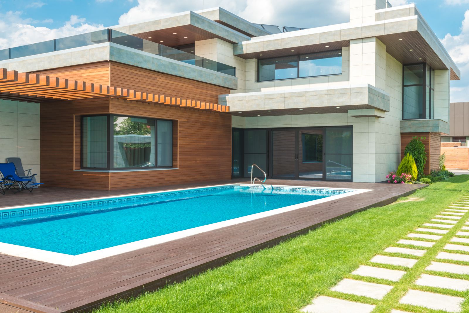 Custom Pool & Spa Combo – San Jose